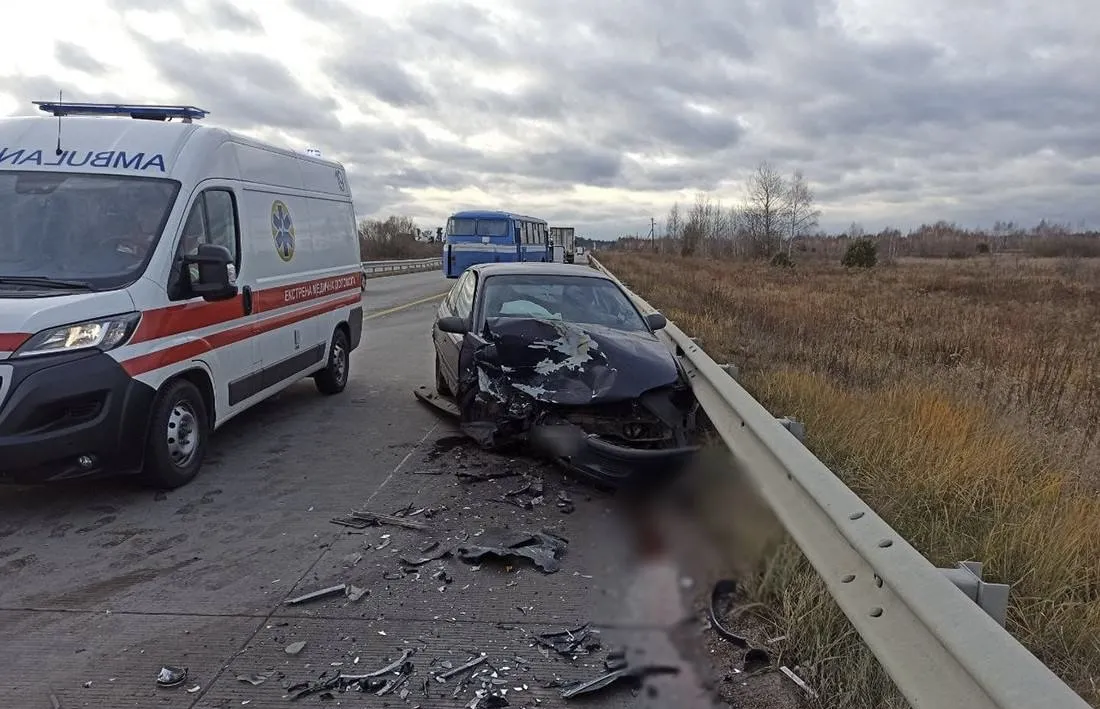 Під Житомиром зіткнулися дві автівки - постраждали діти