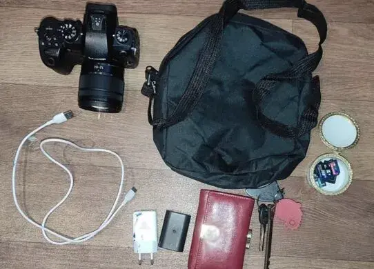У Житомирі пʼяний відвідувач кафе поцупив фотообладнання з весілля