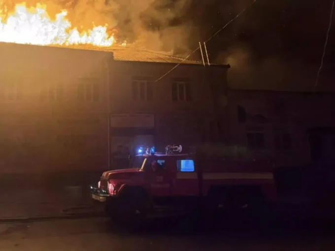 У Житомирському районі в пожежі загинув рятувальник, ще одного - травмовано