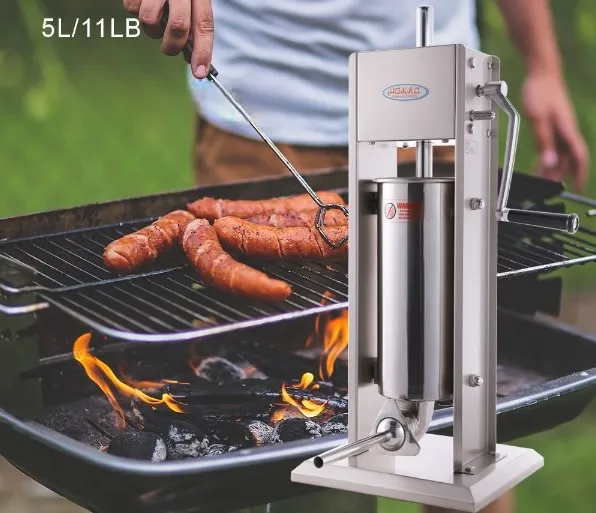 Як вибрати шприц ковбасний і професійну коптильню для делікатесів