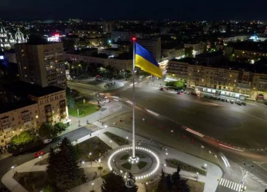 У Житомирі зняли головний прапор міста: що сталося?