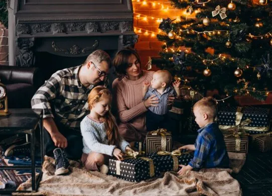 Найкращі привітання з Різдвом 2024 у віршах і прозі