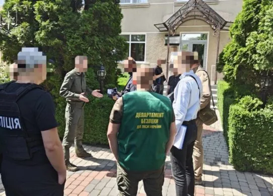 Керівник філії «Ліси України» на Житомирщині розкрадав лісопродукцію