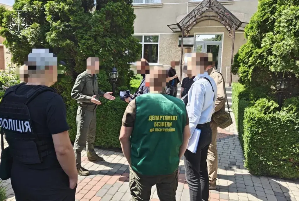 Керівник філії «Ліси України» на Житомирщині розкрадав лісопродукцію