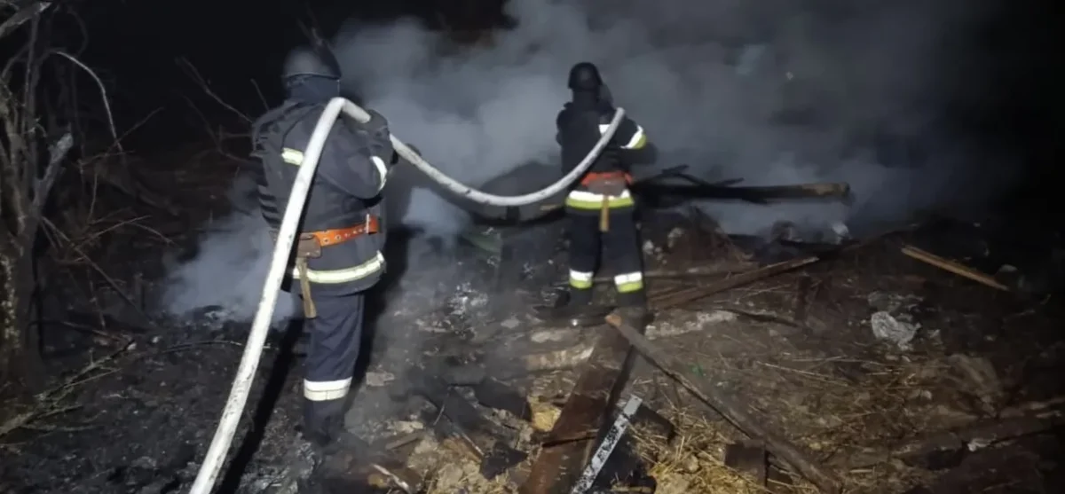Через масований обстріл України, на Житомирщині сталася пожежа