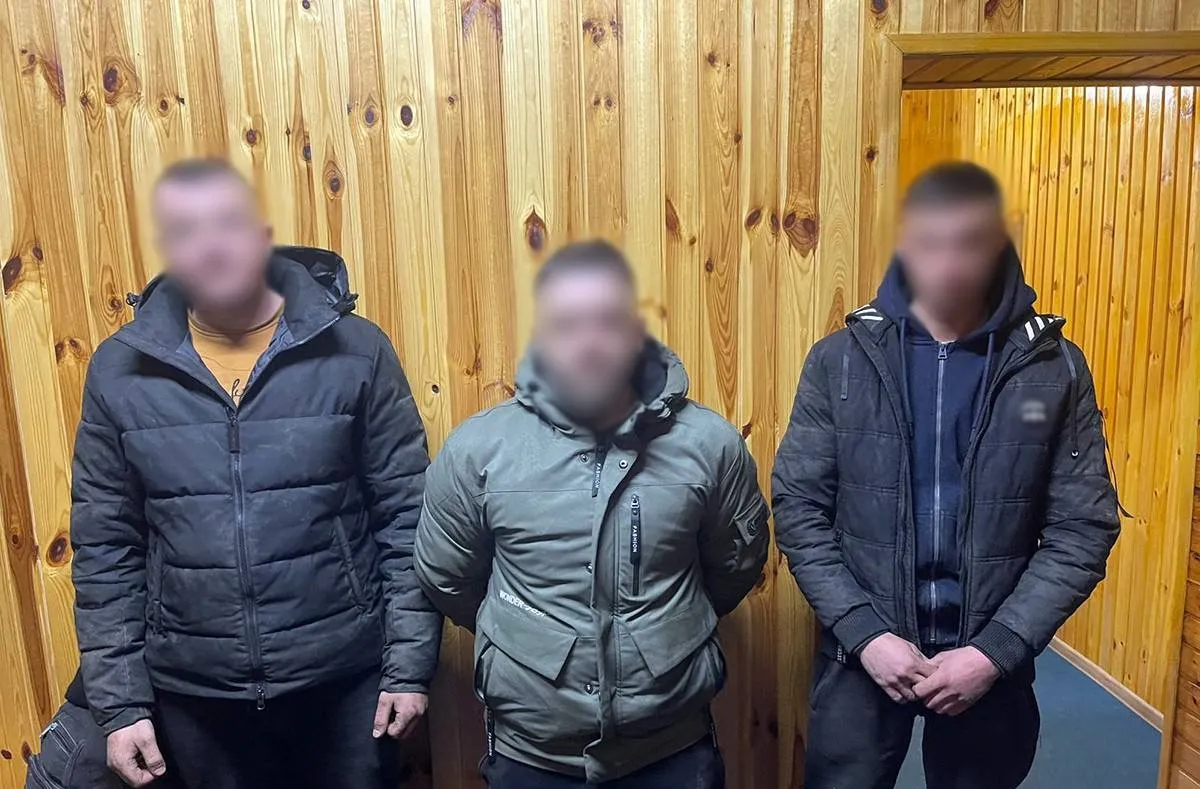 На Житомирщині троє молодих людей намагалися втекти за кордон
