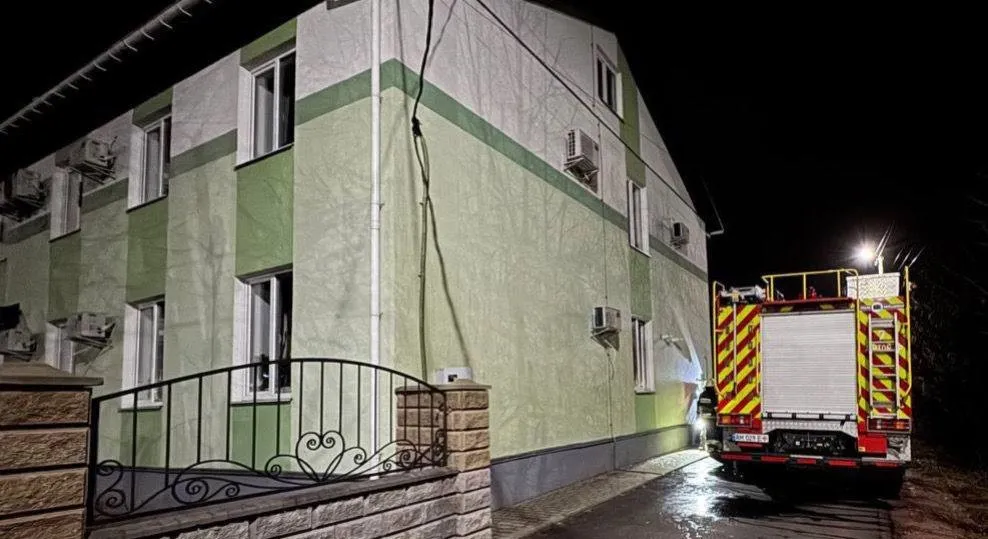 У Станишівській громаді на Житомирщині невідомий підпалив адміністративне приміщення