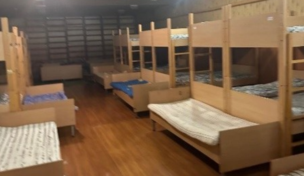 Під час перевірки спецшколи на Житомирщині виявили прострочені продукти і туалети без дверей