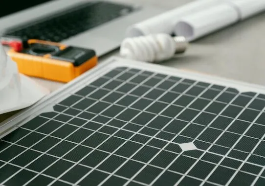 Чи варто встановлювати сонячні батареї: за і проти