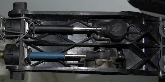 Як змастити трос КПП на Mercedes Sprinter