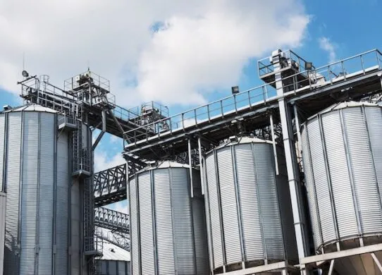 Чем полезна сушилка зерна?