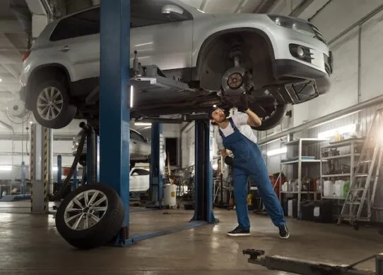 Чому авто краще ремонтувати на одному автосервісі