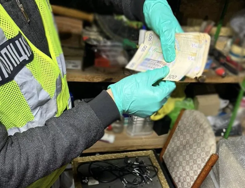 За хабар під суд піде депутат міськради на Житомирщині