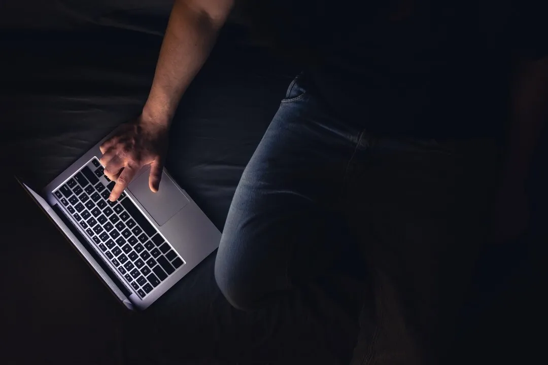 У педофіла на Житомирщині знайшли більше 400 фото і відео з дитячою порнографією