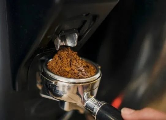 Как выбрать профессиональную кофемолку: руководство для начинающих