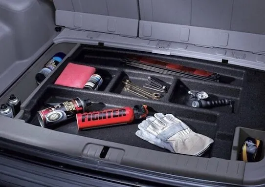 Какой набор должен быть в автомобиле