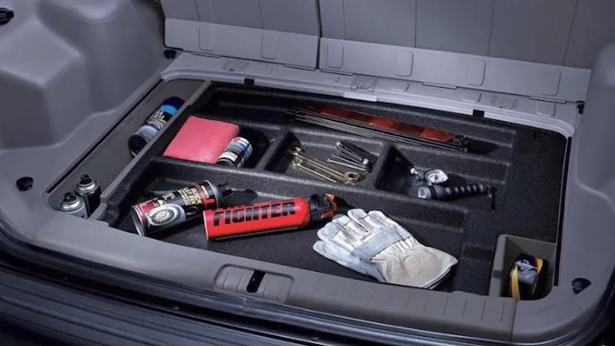 Какой набор должен быть в автомобиле