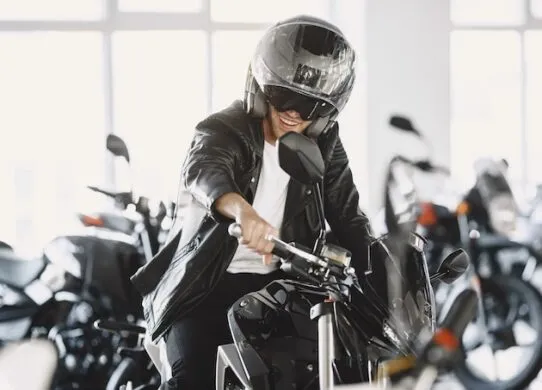 Выбор двухколесной техники: мотоциклы и питбайки для разных задач