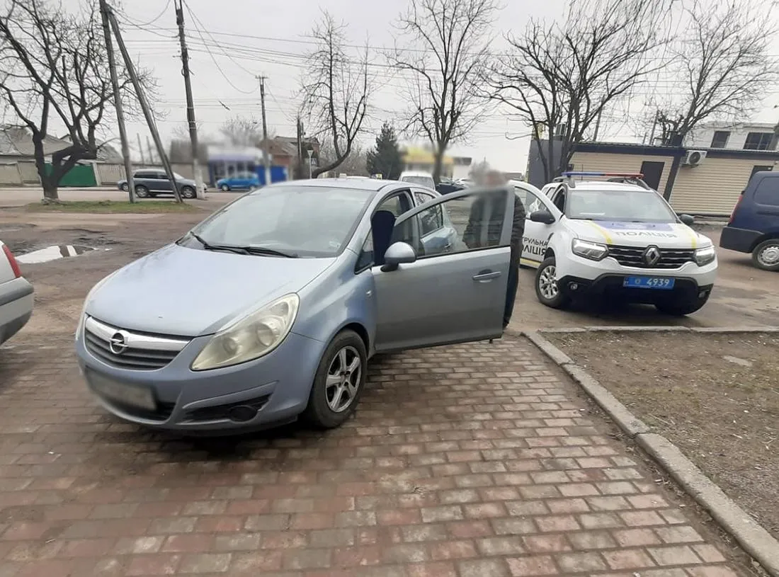 У Житомирі водій заднім ходом збив пенсіонера