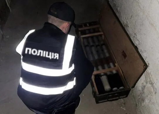 В підвалі багатоповерхівки у Бердичеві ховали ракети