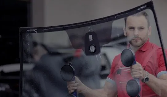 Лобовое стекло Toyota: особенности, уход и возможные проблемы