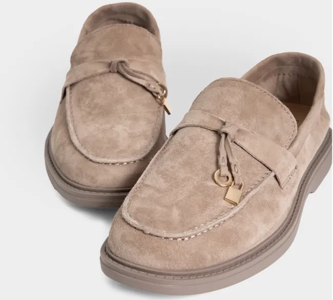 Лоферы Respect: стиль, комфорт и безупречное качество