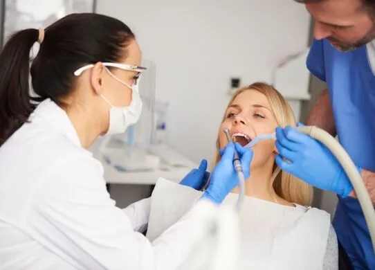 Поражение периодонта: что это такое, причины и методы восстановления зубов