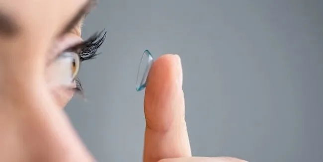 Торичні контактні лінзи (для астигматизму)