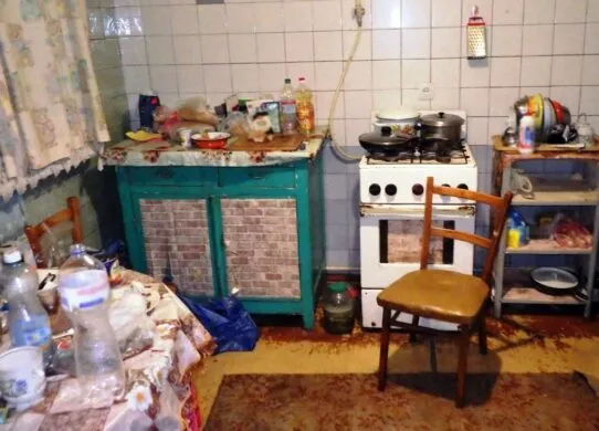 На околиці Житомира медики виявили чоловіка з ножовими пораненнями: що відомо