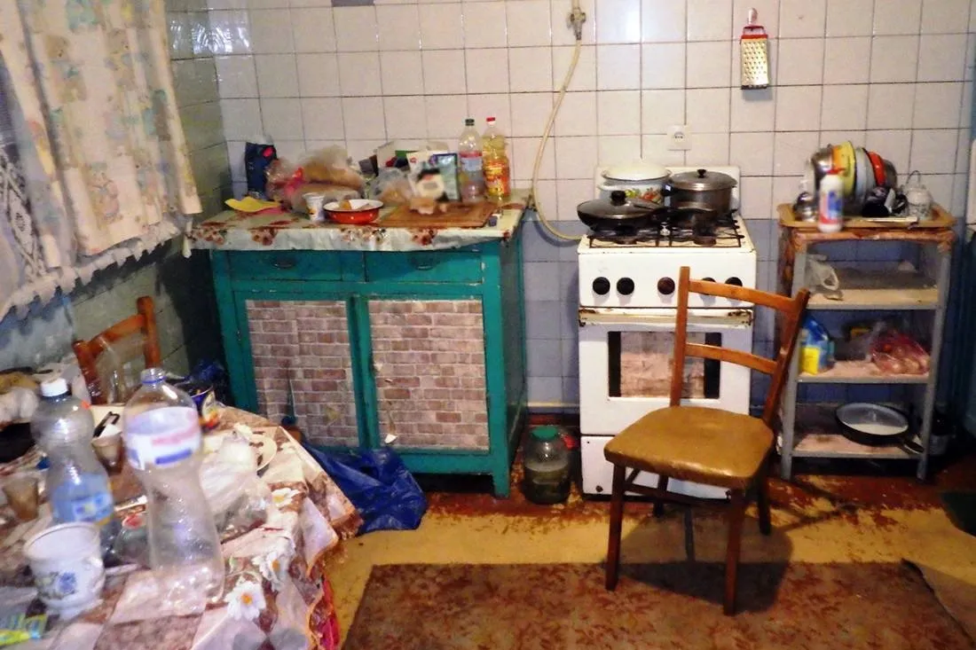 На околиці Житомира медики виявили чоловіка з ножовими пораненнями: що відомо