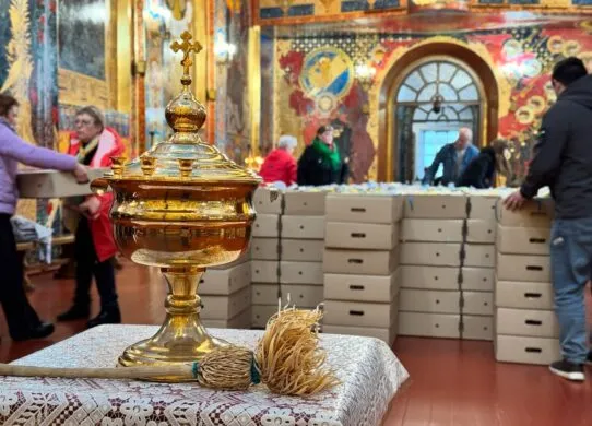 Розклад богослужінь та освячення пасок у Житомирі на Великдень