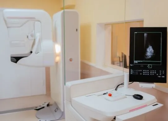 Чому мамографія в Києві потрібна вам як елемент щорічного обстеження організму