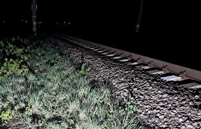 На залізничних коліях у Житомирській області знайшли мертвого чоловіка