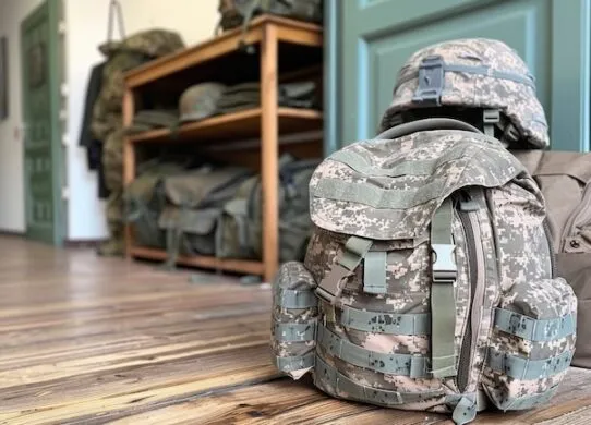 Особливості використання армійських рюкзаків і сумок для тривалих походів