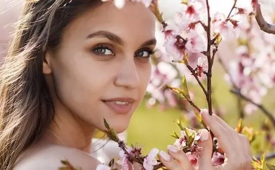 Поради по догляду за тілом навесні: як підготувати шкіру до літа