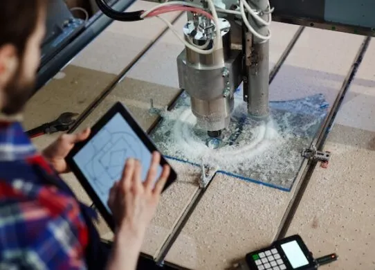 Роль цифровых технологий в современной металло- и деревообработке