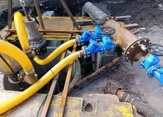 Житомир без води: до масштабного ремонту залучено до 50 працівників водоканалу