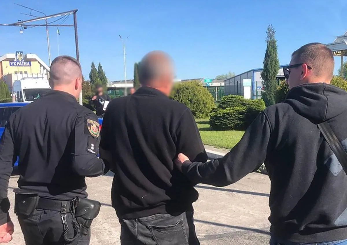 Торгівля людьми, вимагання та шахрайство: в Німечинні знайшли злочинця з Житомирщини