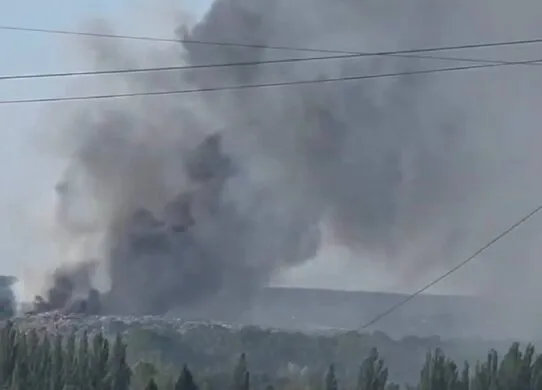 Пожежа на полігоні відходів: житомирянам радять зачинити вікна та не виходити на вулицю