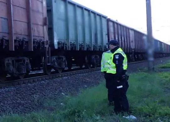 На Житомирщині електропотяг збив насмерть молодого чоловіка