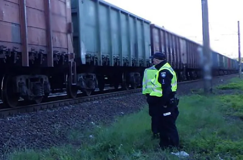 На Житомирщині електропотяг збив насмерть молодого чоловіка