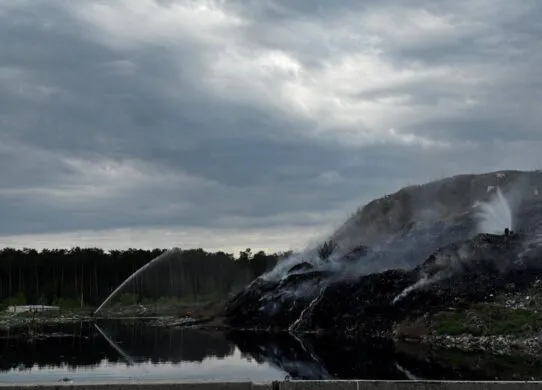 Пожежа на сміттєзвалищі в Житомирі: екологи слідкують за якістю повітря