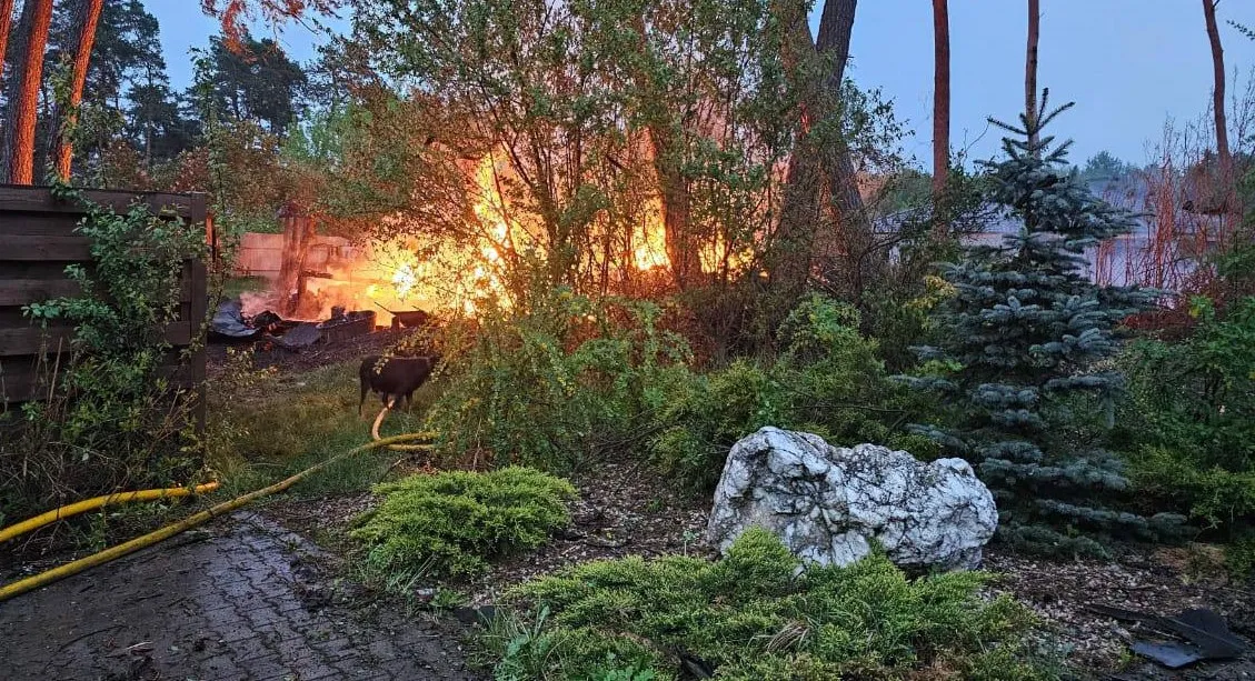 Обстріл Житомирщини 7 травня: росіяни спричинили пожежі та руйнації