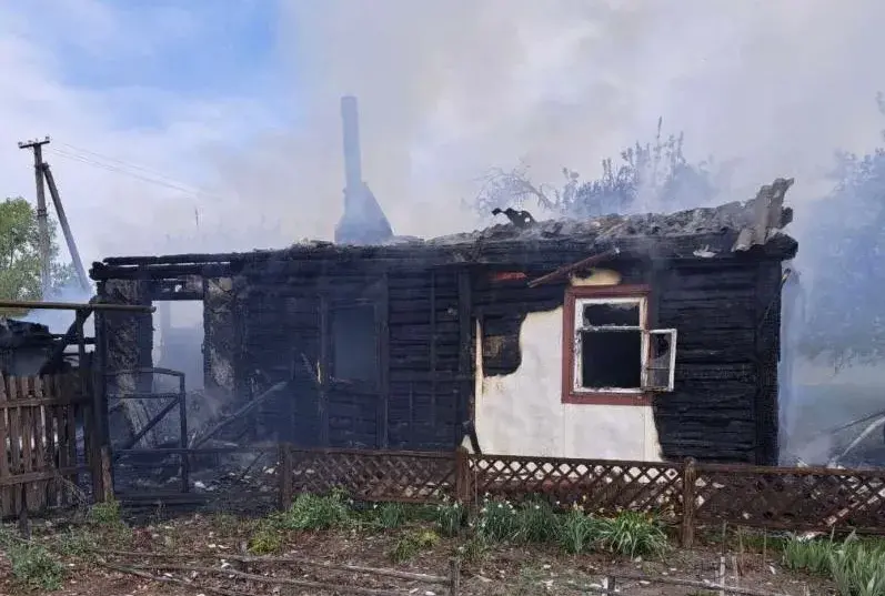 Пожежа у Житомирському районі: 33-річний чоловік отримав опіки