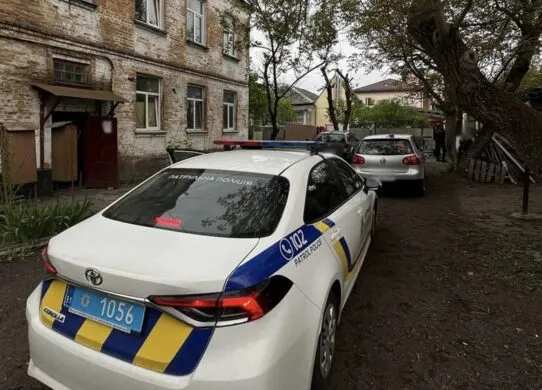 Погрожував підірвати себе та копів: у Житомирі затримали неадеквата