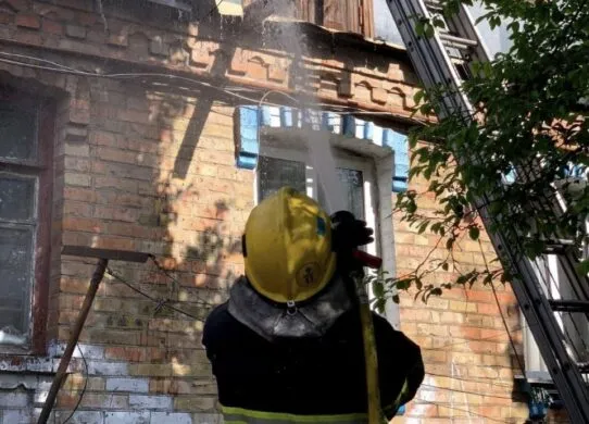 У Бердичеві горів будинок на чотирьох господарів