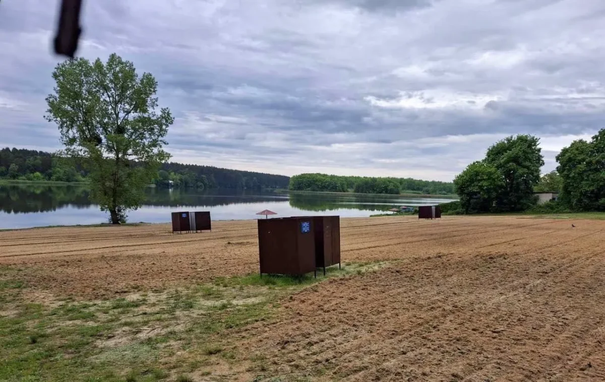 Гідропарк у Житомирі готують до пляжного сезону