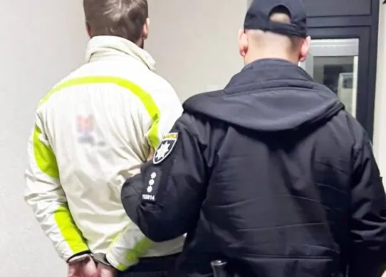 У Житомирі киянин обікрав свою співмешканку та її подругу