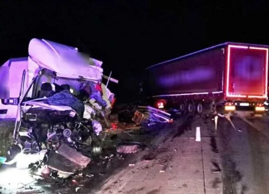 Аварія на трасі Київ – Ковель – Ягодин: загинув водій Mercedes, водій вантажівки був п’яний