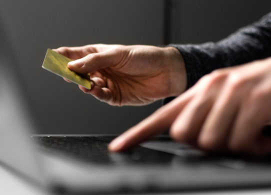 Кол-центр з "днр" ошукав понад 140 жителів Житомирської області